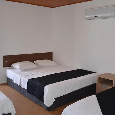 Hotel Paradise Beach Estambul