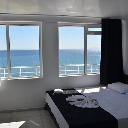 Hotel Paradise Beach Estambul